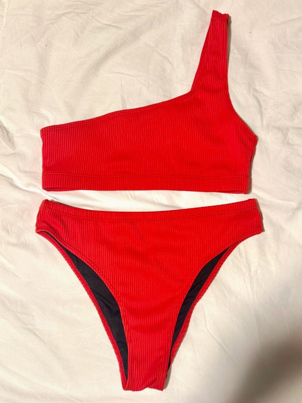 Red Ribbed One-Shoulder High-Waisted Bikini Set - Picture 4 of 4